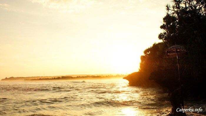 Pantai dengan Sunset Terindah di Indonesia