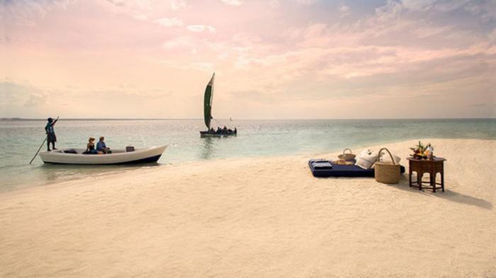 Pembukaan Hotel Baru dengan Pemandangan Laut