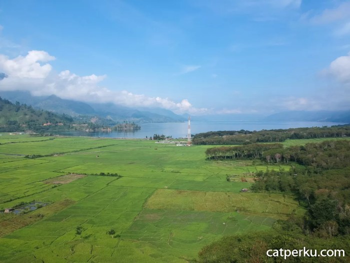 3 Rekomendasi Hotel di Danau Toba | kumparan.com Rekomendasi Hotel Pinggir Danau di Sumatera Utara